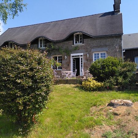 La Mancelliere De Montjoie Chambres D'Hotes Et Gites Saint-Michel-de-Montjoie Kültér fotó